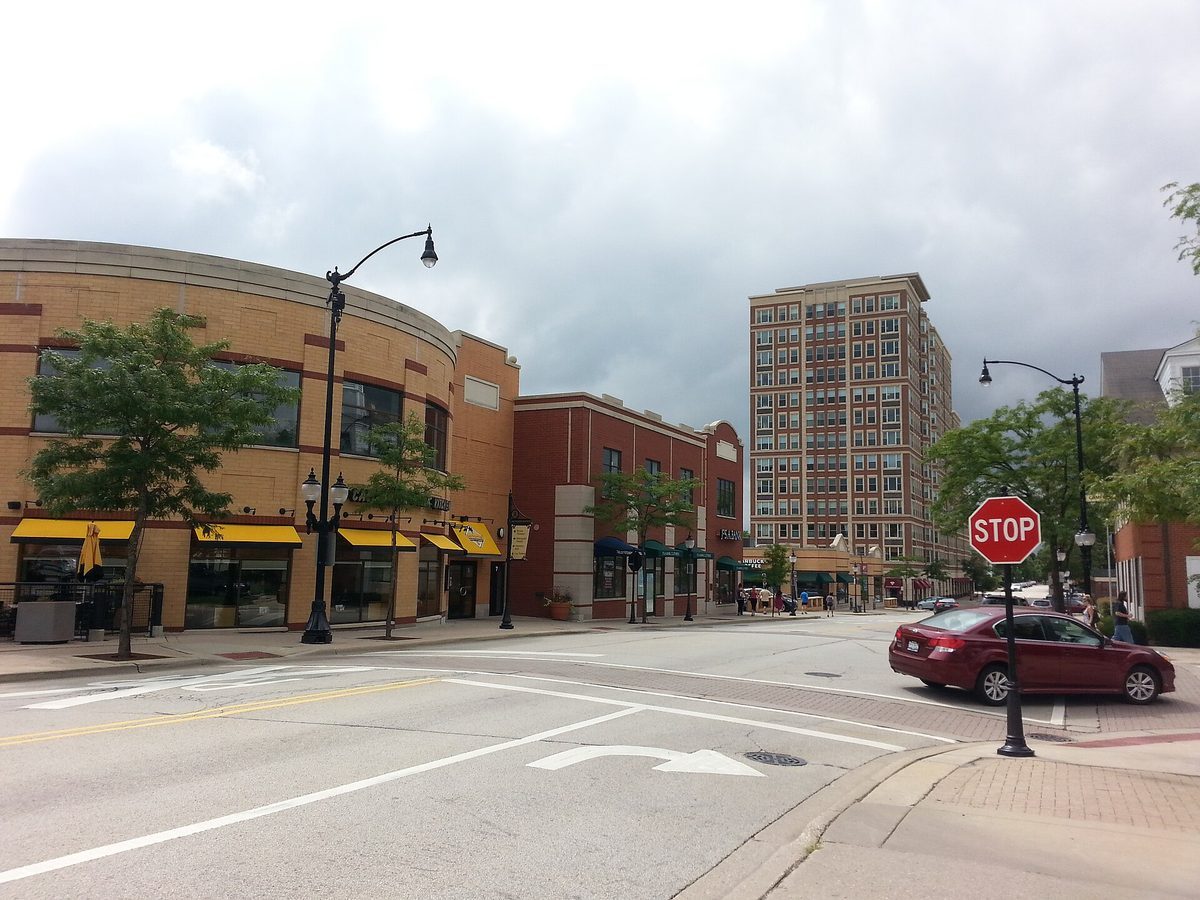 Skyline and aerial view of Arlington Heights, IL - LD Movers moving service area