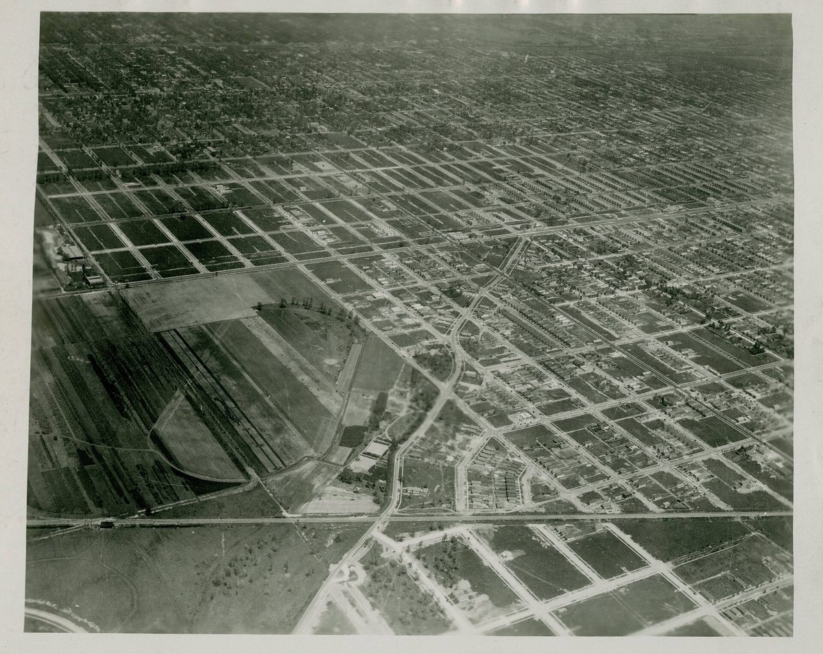 Skyline and aerial view of Berwyn, IL - LD Movers moving service area