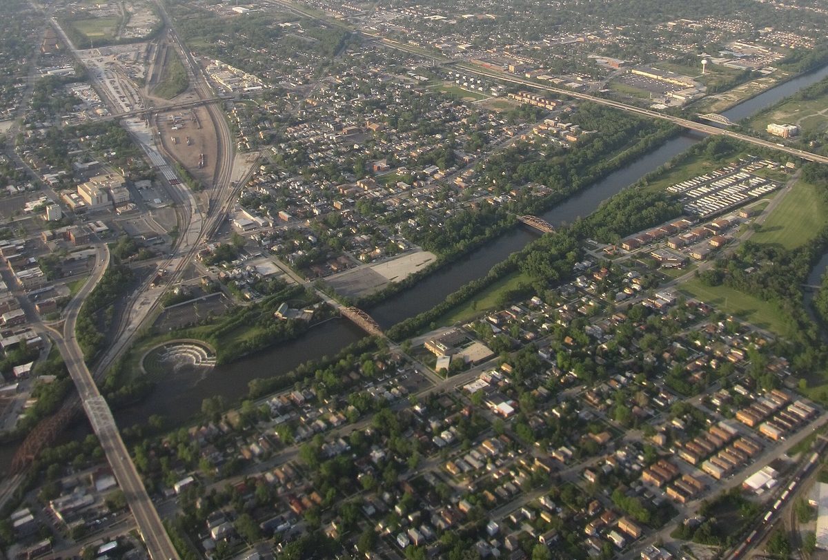 Skyline and aerial view of Blue Island, IL - LD Movers moving service area