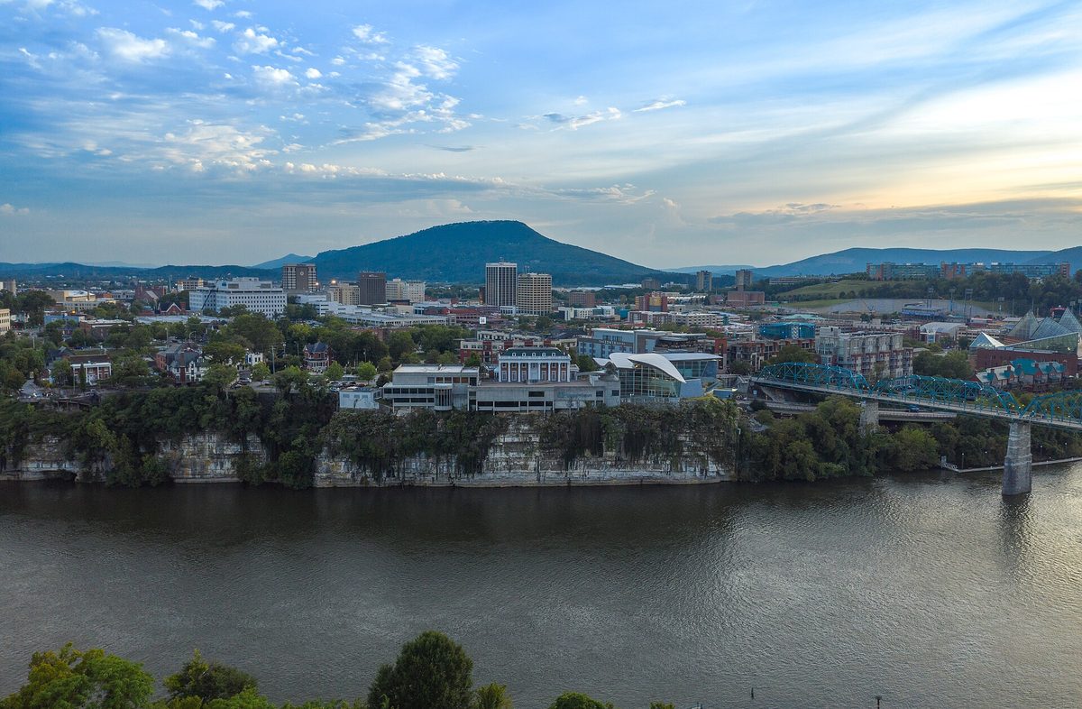 Skyline and aerial view of Chattanooga, TN - LD Movers moving service area