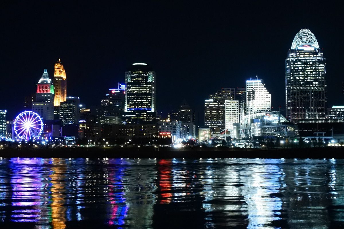 Skyline and aerial view of Cincinnati, OH - LD Movers moving service area