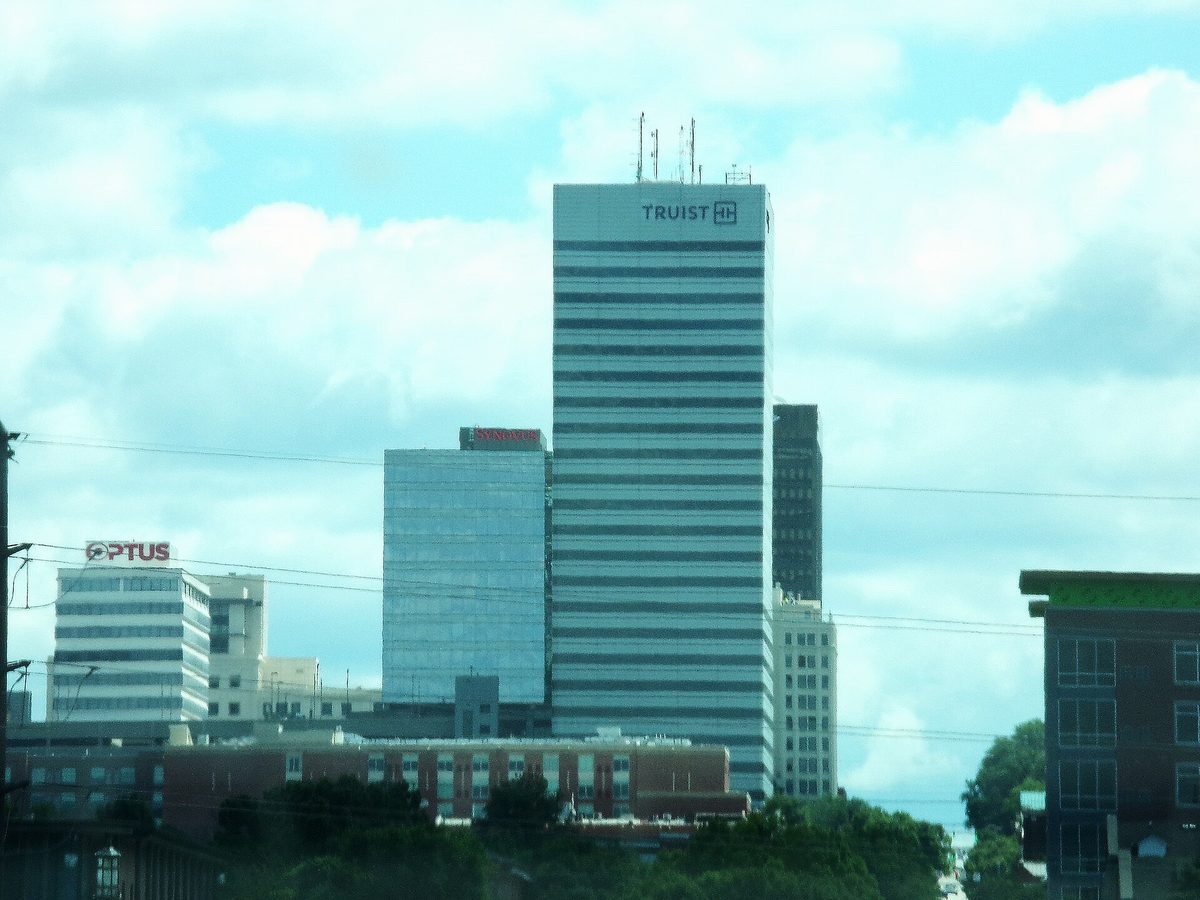 Skyline and aerial view of Columbia, SC - LD Movers moving service area