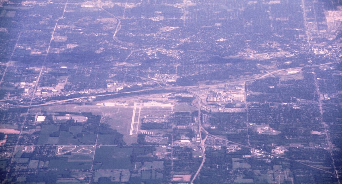 Skyline and aerial view of Flint, MI - LD Movers moving service area