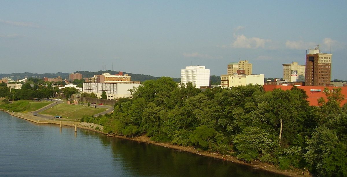 Skyline and aerial view of Huntington, WV - LD Movers moving service area