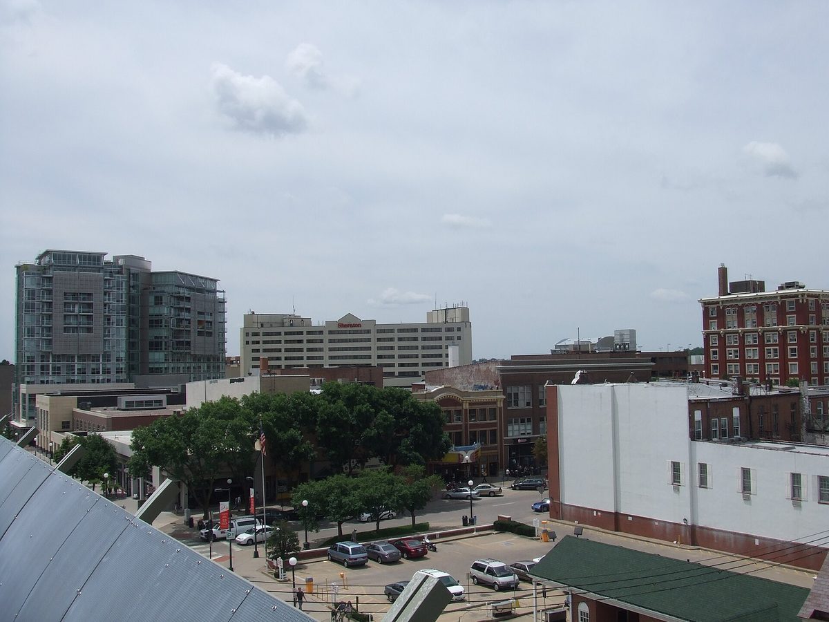 Skyline and aerial view of Iowa City, IA - LD Movers moving service area
