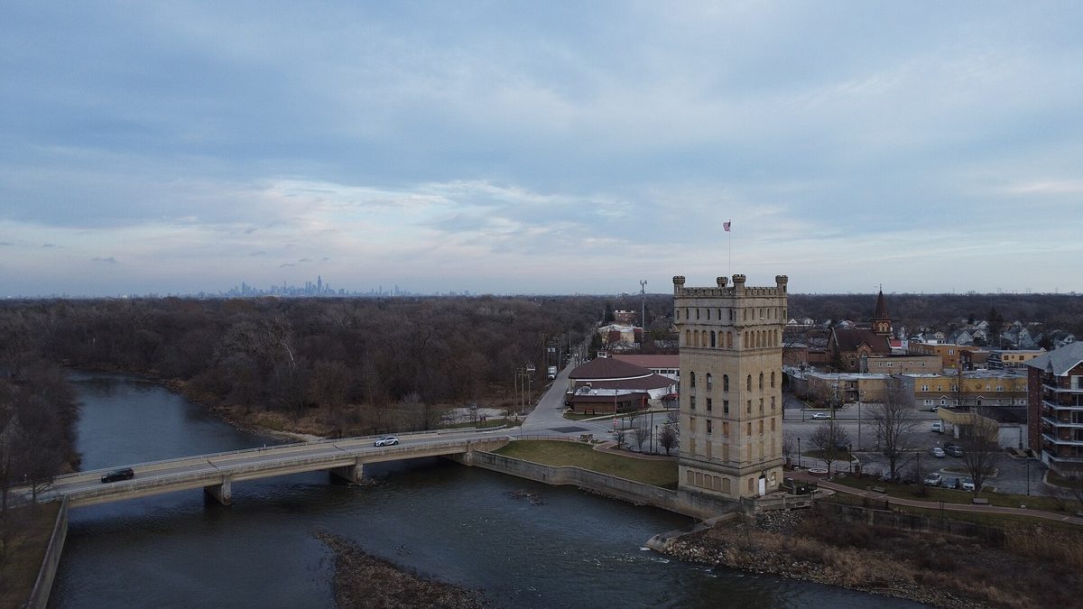 Skyline and aerial view of Lyons, IL - LD Movers moving service area