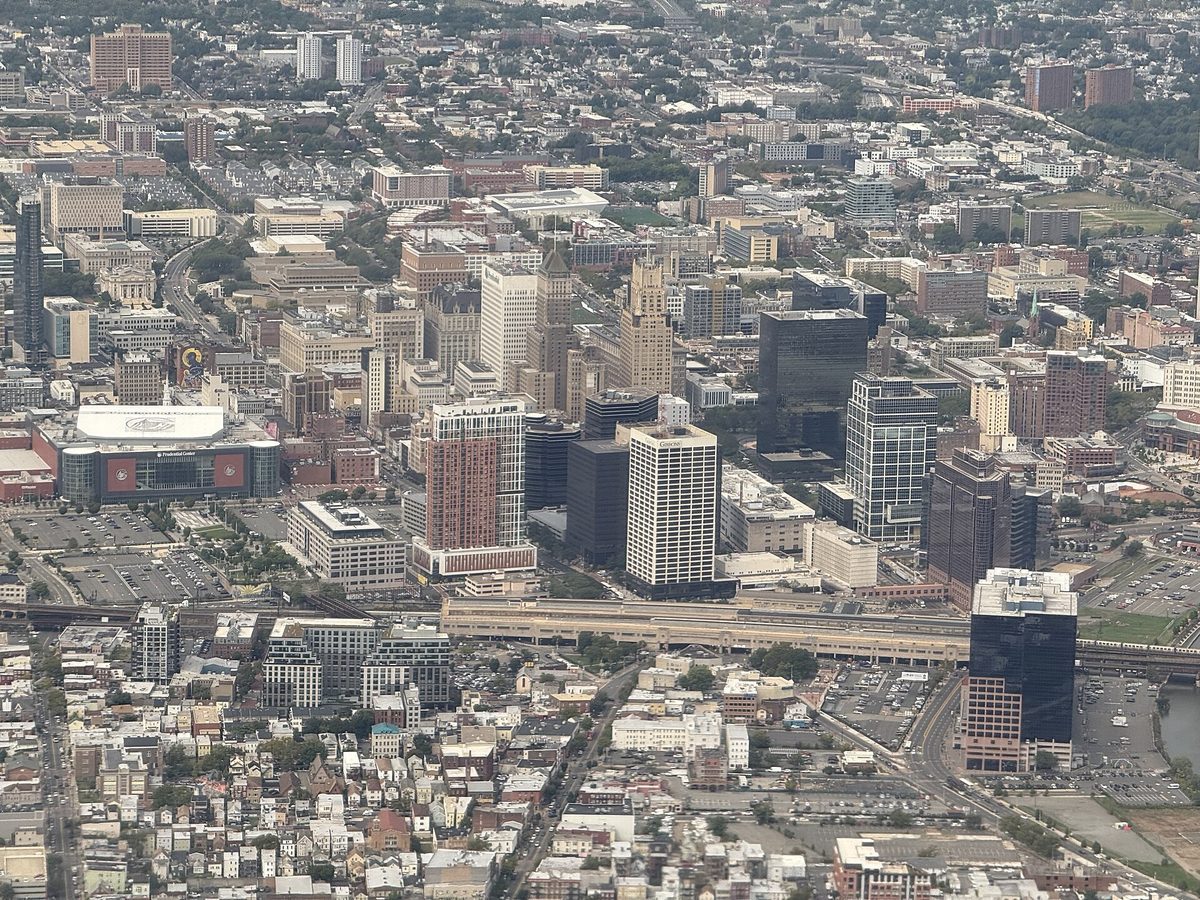 Skyline and aerial view of Newark, NJ - LD Movers moving service area