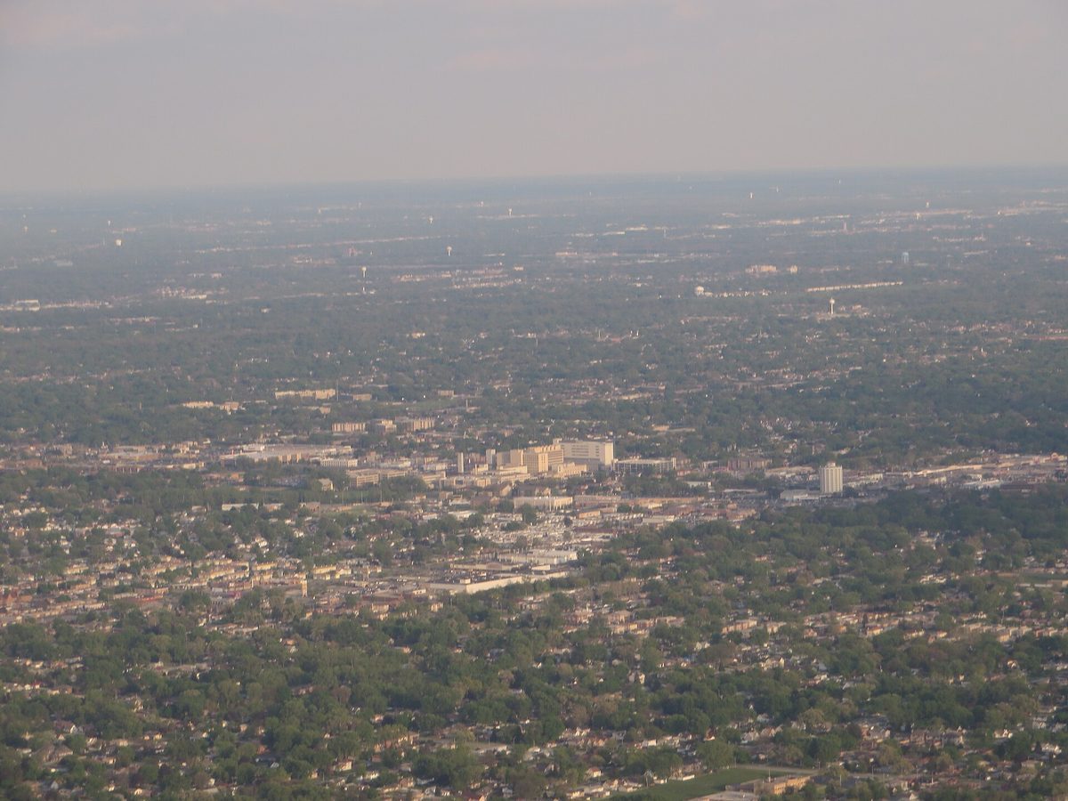Skyline and aerial view of Oak Lawn, IL - LD Movers moving service area