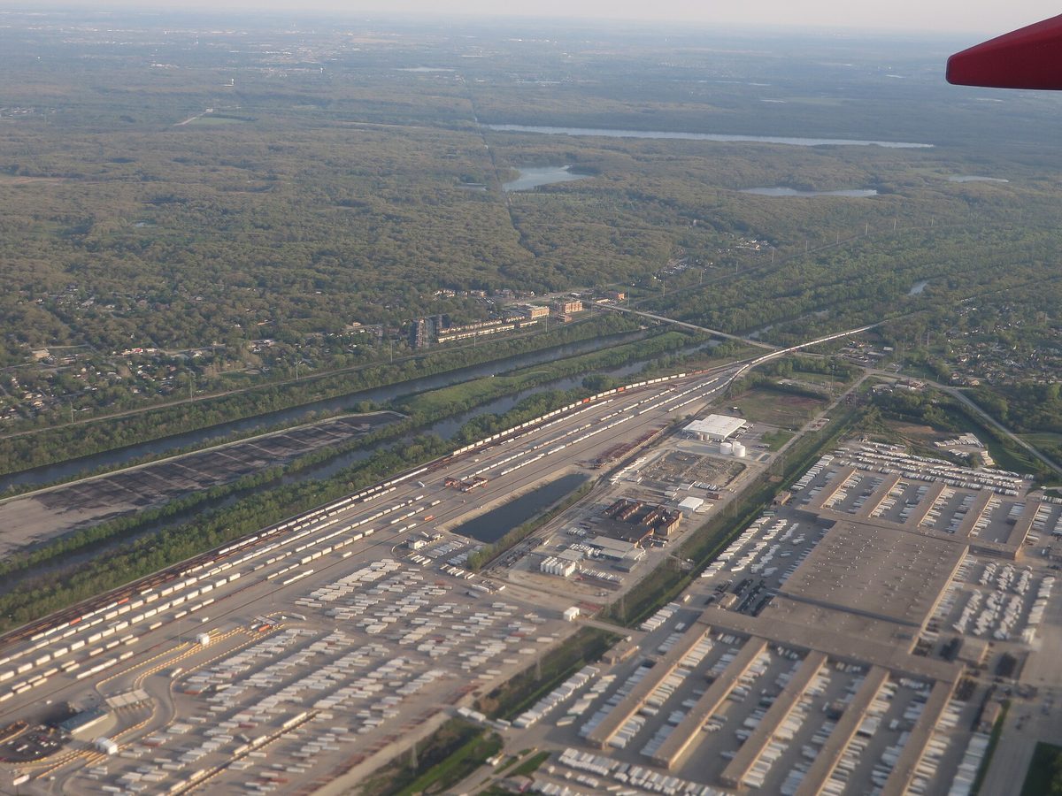 Skyline and aerial view of Willow Springs, IL - LD Movers moving service area