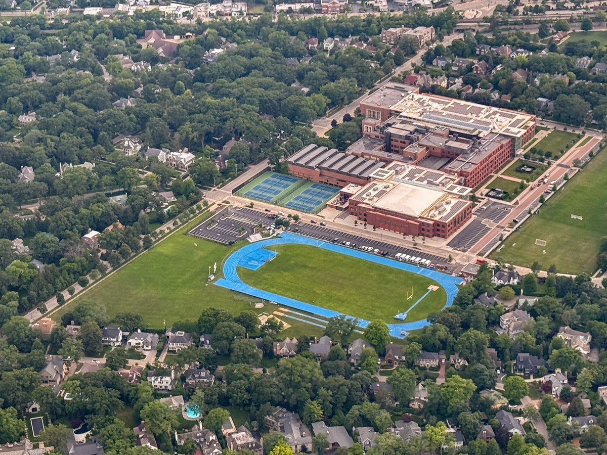 Skyline and aerial view of Winnetka, IL - LD Movers moving service area