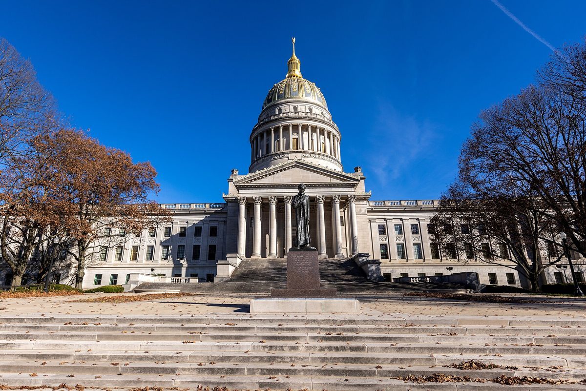 Scenic skyline and landscape view of West Virginia - LD Movers moving service area